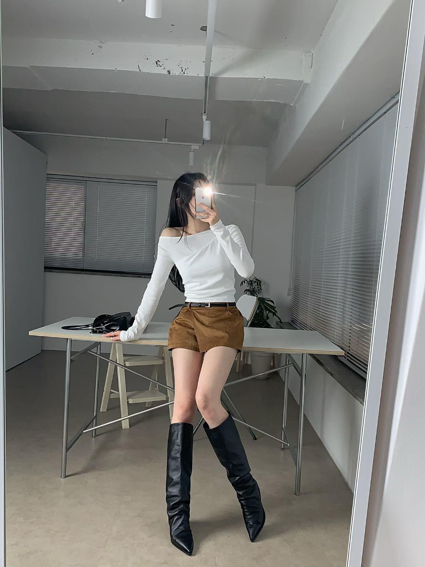 雙耳朵麂皮褲裙